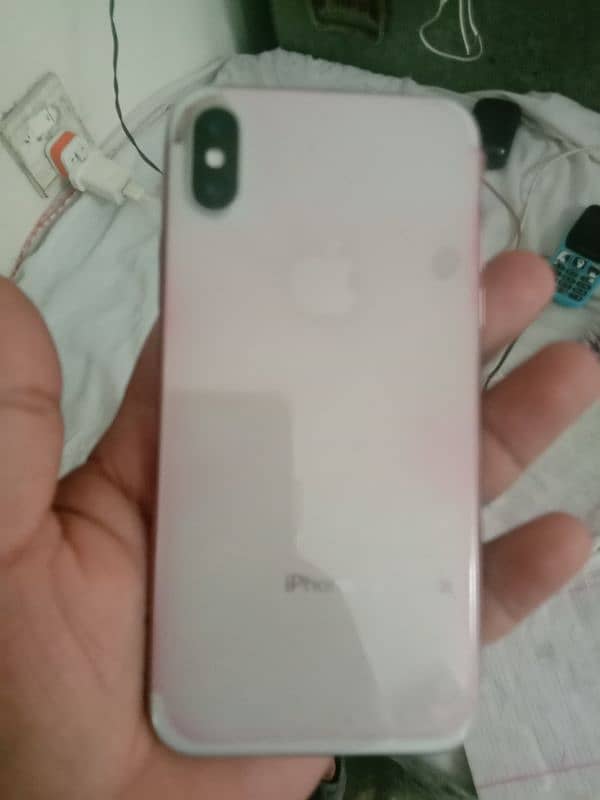 I phone X 256gb . ha white color m ha 3