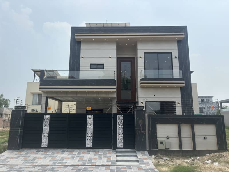 DHA RAHBAR MOST BEAUTIFUL HOUSE ON BEST LOCATION IS AVAILABLE FOR SALE 0