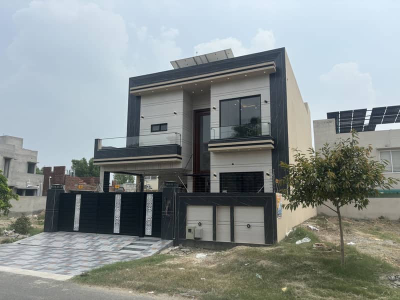 DHA RAHBAR MOST BEAUTIFUL HOUSE ON BEST LOCATION IS AVAILABLE FOR SALE 1