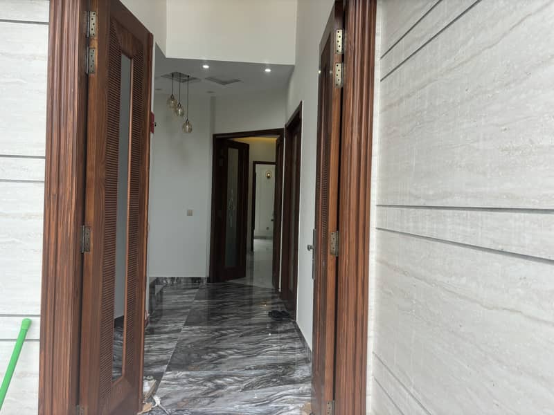 DHA RAHBAR MOST BEAUTIFUL HOUSE ON BEST LOCATION IS AVAILABLE FOR SALE 7