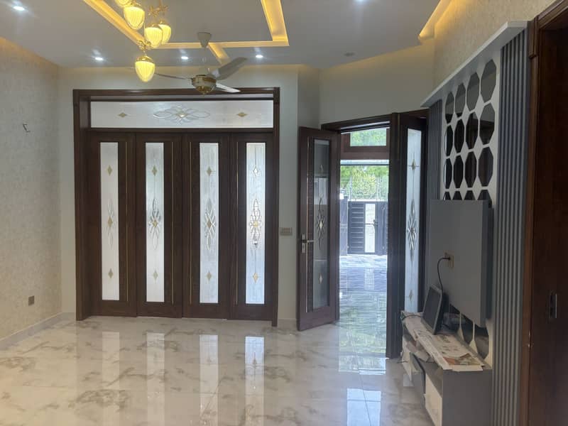 DHA RAHBAR MOST BEAUTIFUL HOUSE ON BEST LOCATION IS AVAILABLE FOR SALE 23