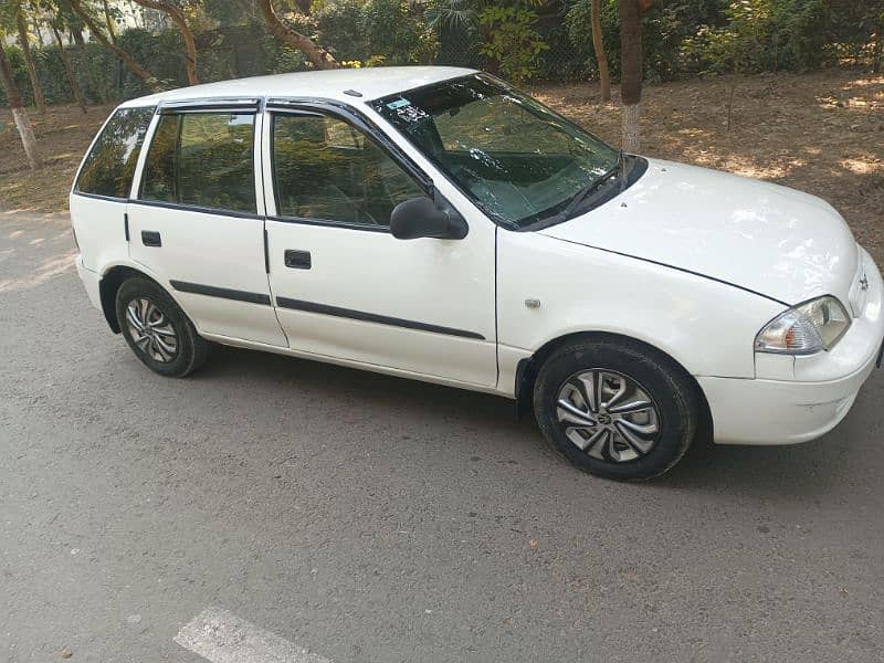 Suzuki Cultus 2006 little touching 6