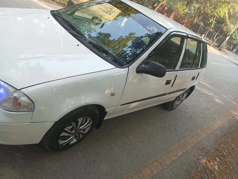 Suzuki Cultus 2006 little touching 7