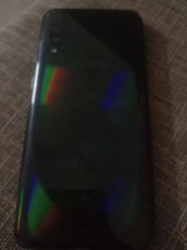 Samsung Galaxy A50(Proper working condition) 1