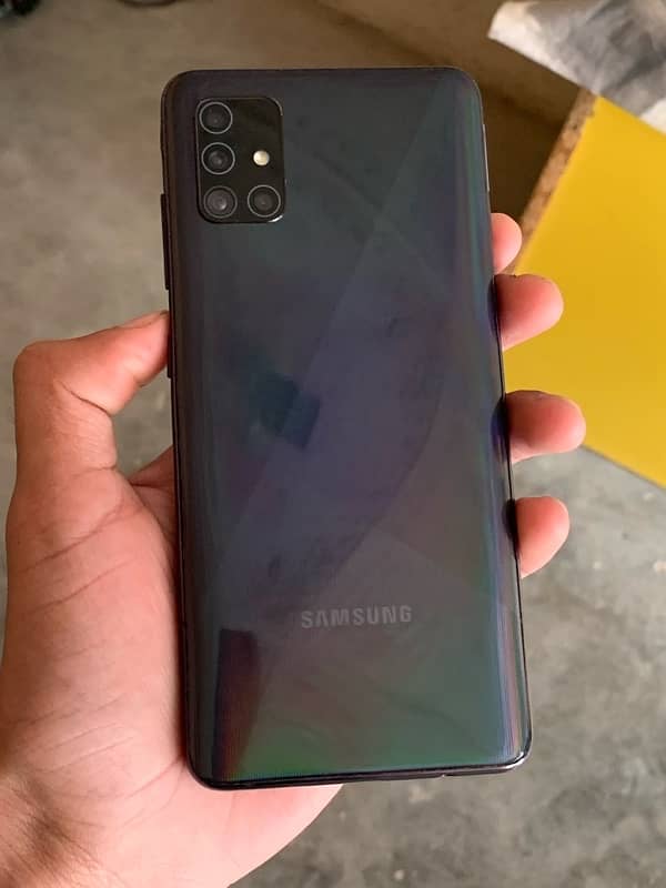 Samsung  A51 1