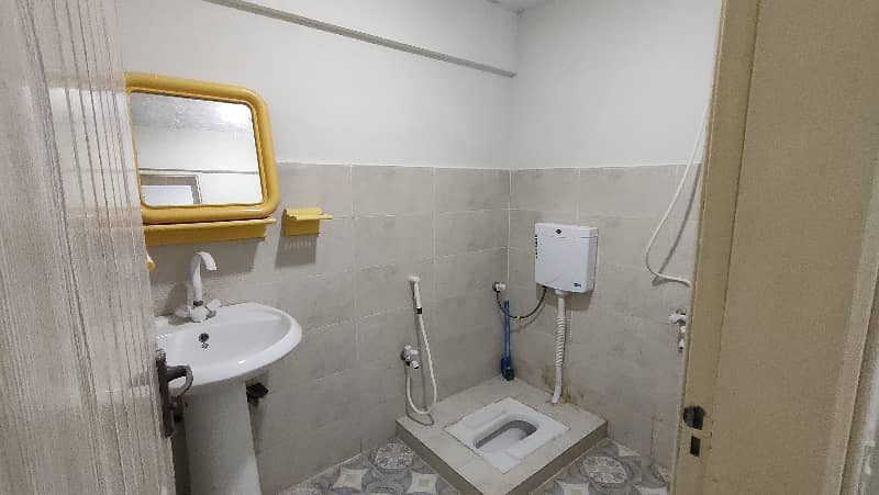 Grey noor Tower 2bed DD 4