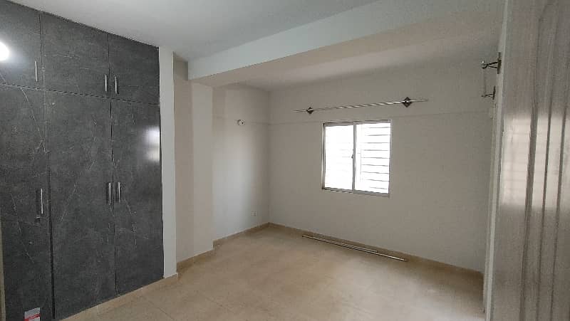 Grey noor Tower 2bed DD 5