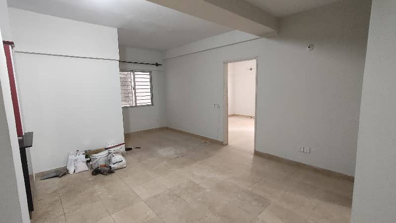 Grey noor Tower 2bed DD 8