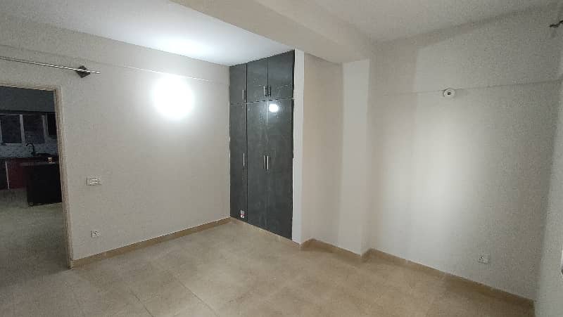 Grey noor Tower 2bed DD 12