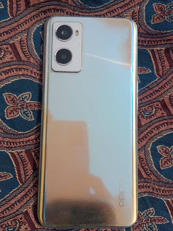 Oppo A96 0