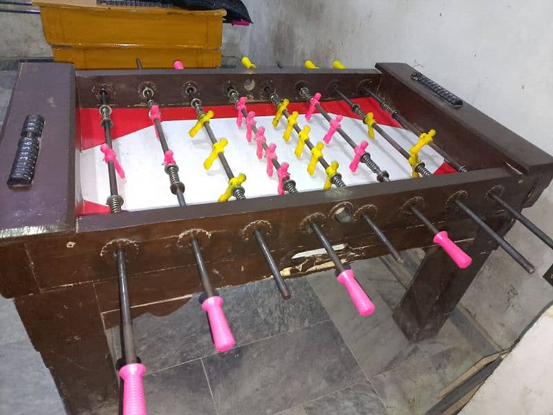 2 Foosball 5