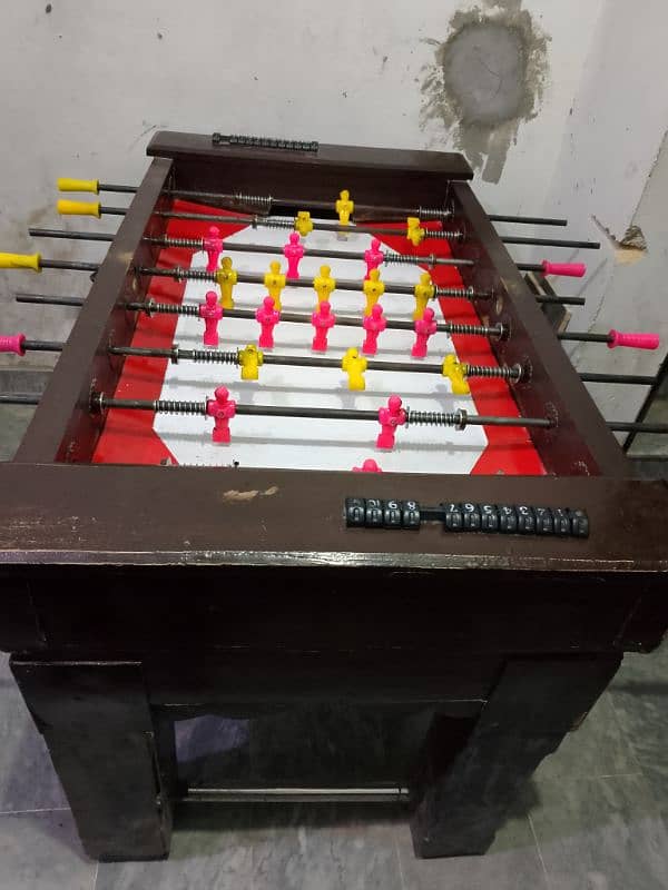 2 Foosball 7