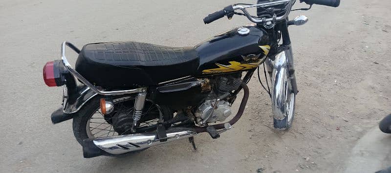 road prince CG-125 2022 model karachi no 0