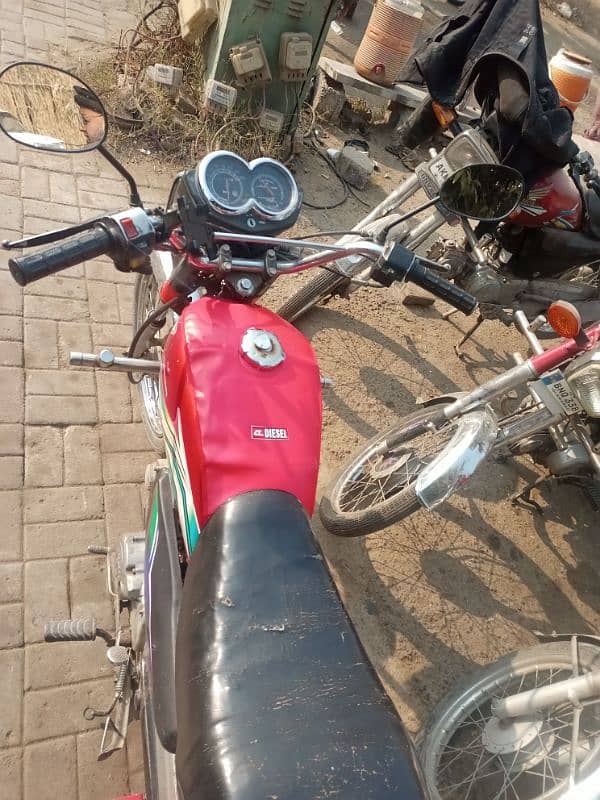 Govt official used Yamaha janoon 100cc 2014 Islamabad number 0