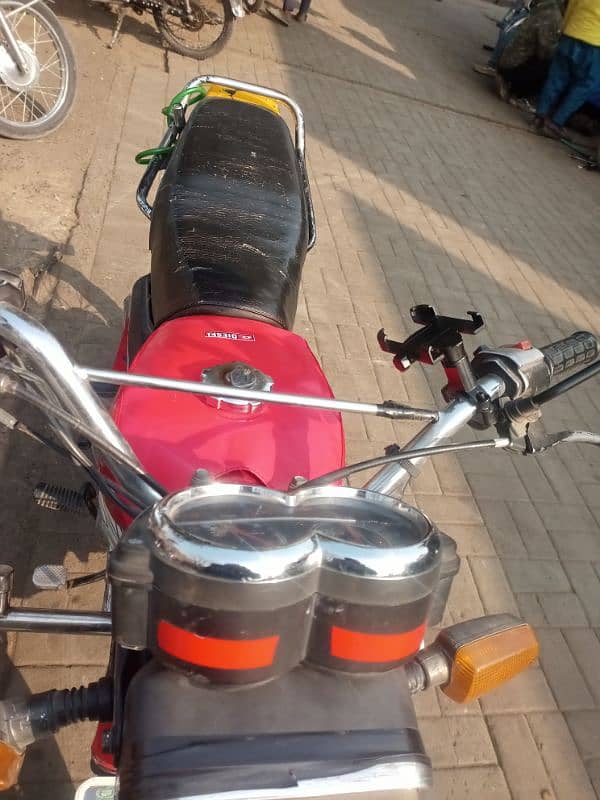 Govt official used Yamaha janoon 100cc 2014 Islamabad number 1