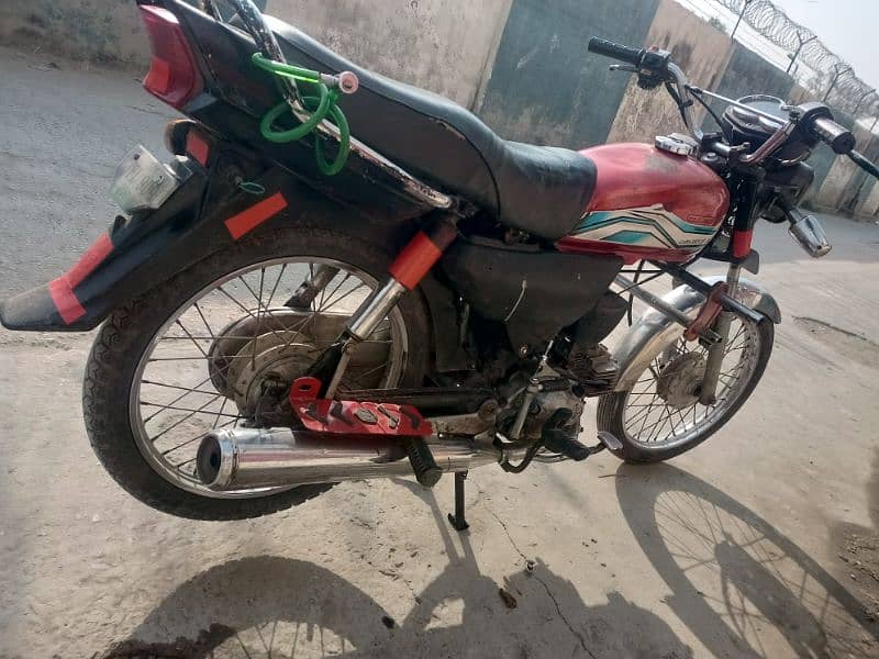 Govt official used Yamaha janoon 100cc 2014 Islamabad number 4