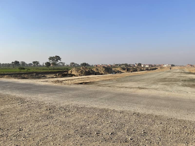 5 Marla On-Ground Plot for Sale in Block Q, LDA City Lahore Back of 300ft Road 4