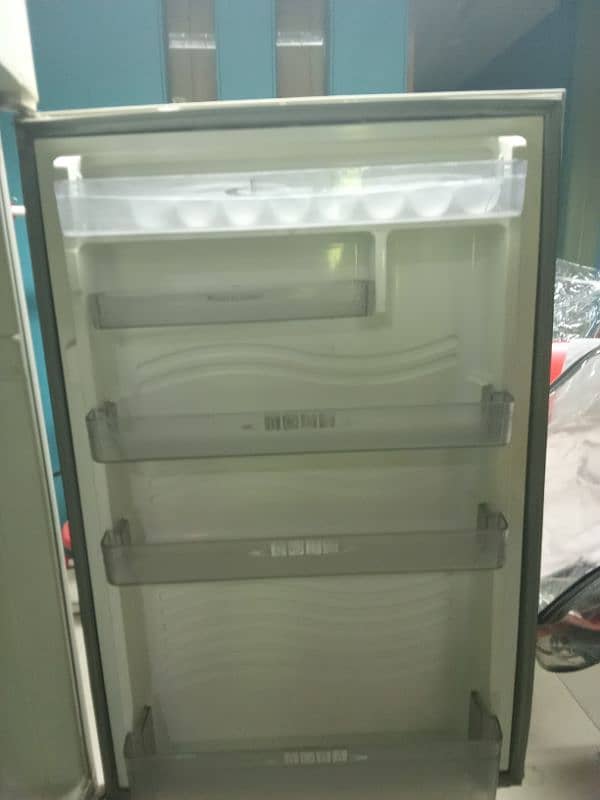 Dawlance refrigerator 3