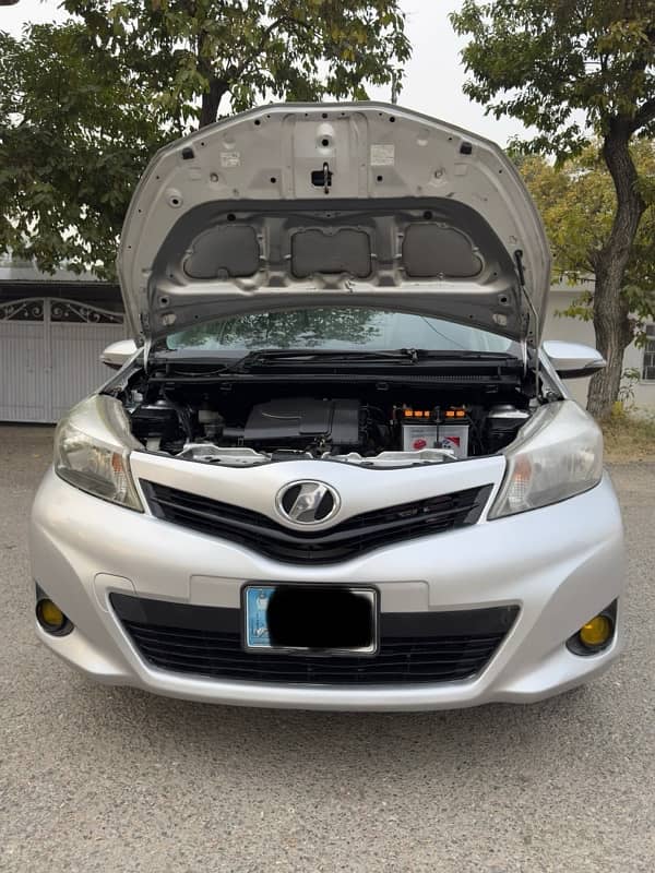 Toyota Vitz 2011 3