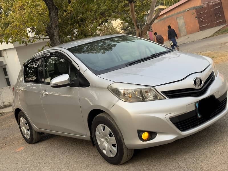 Toyota Vitz 2011 5