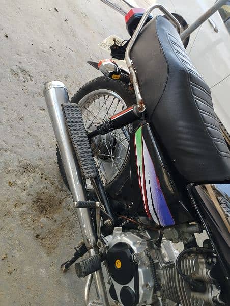 Honda CG 125  2011/2012 model 4