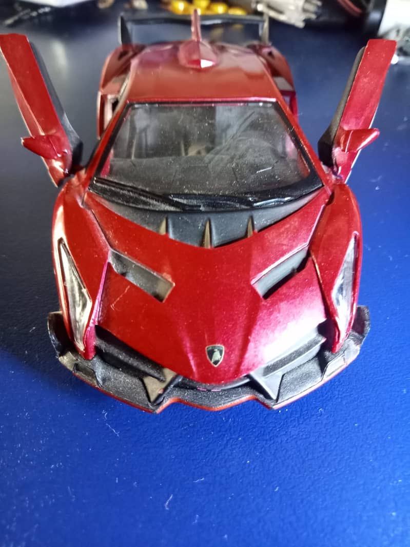 Lamborghini Veneno, Red - Kinsmart 5367D - 1/36 scale Diecast Car (Br 9