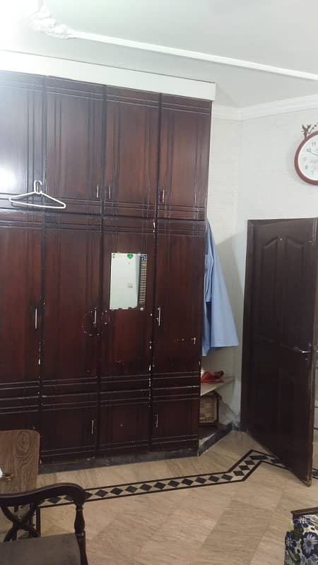 JOHAR TOWN BLOCK R1 3.5MARLA LOWER PORTION FOR RENT 1