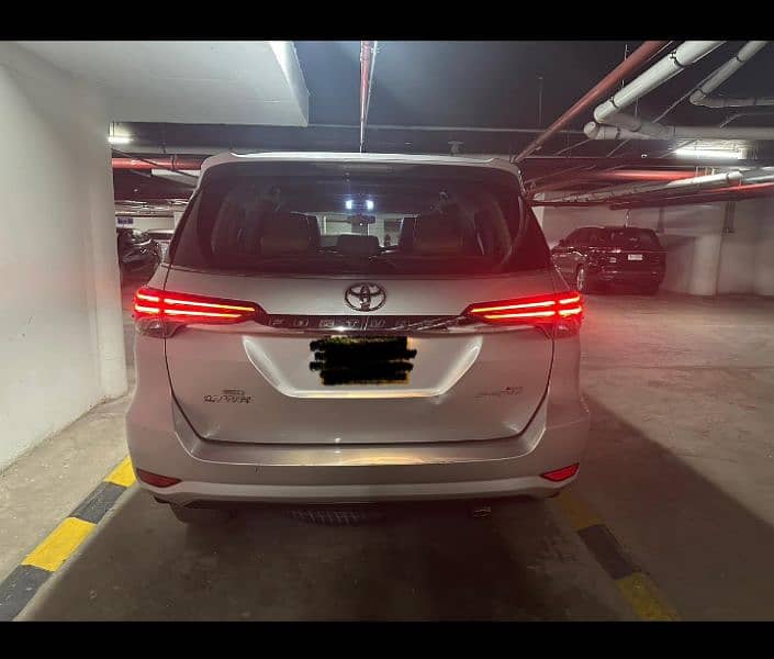 Toyota Fortuner 2017 1