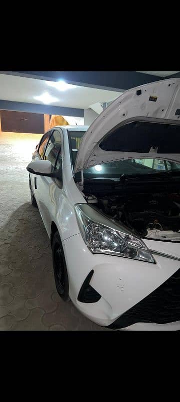 Toyota Vitz 2018 4