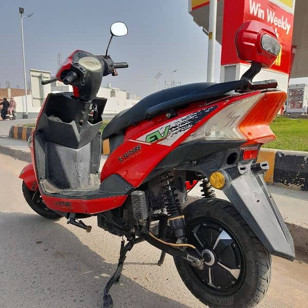 electric scooty bike in best working condition 2