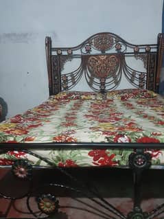 King Size Bed or Dressing Table (iron)