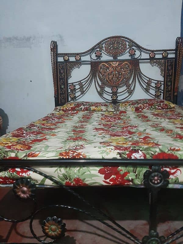 King Size Bed or Dressing Table (iron) 0