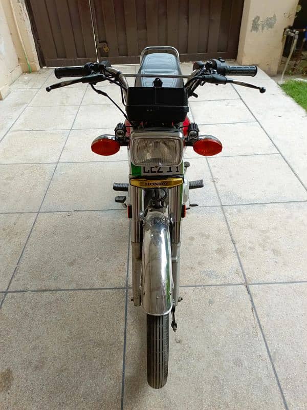 Honda 125 Self start 4