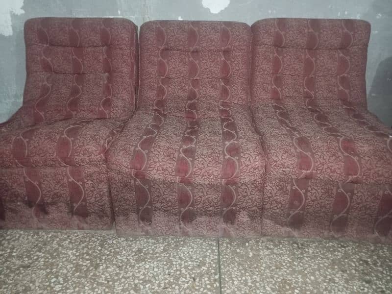 single and used sofa set 3 3