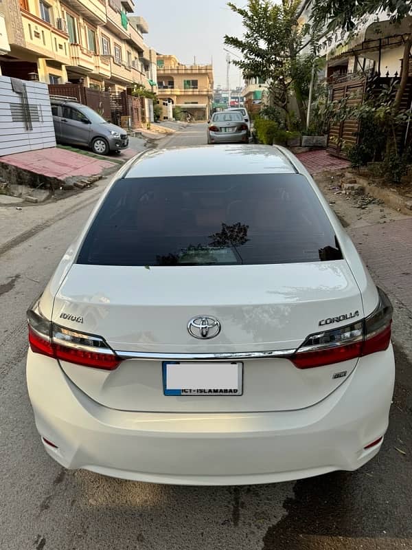 Toyota Corolla GLI 1.3 Manual 2018 3