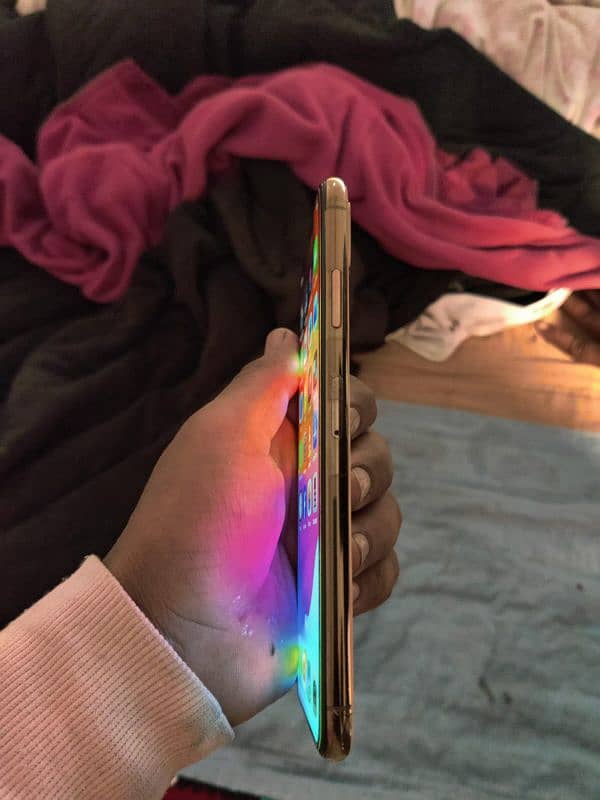 Iphone xs Max  Non PTA 2