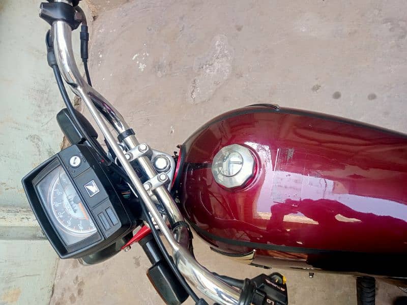 Cd 70 honda 2022 for sale 9