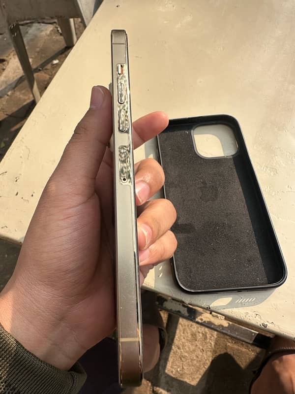 iphone 13 pro max PTA approved 4