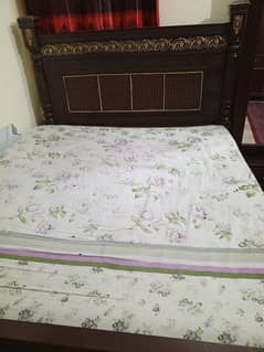 bed set with side table and dressing table