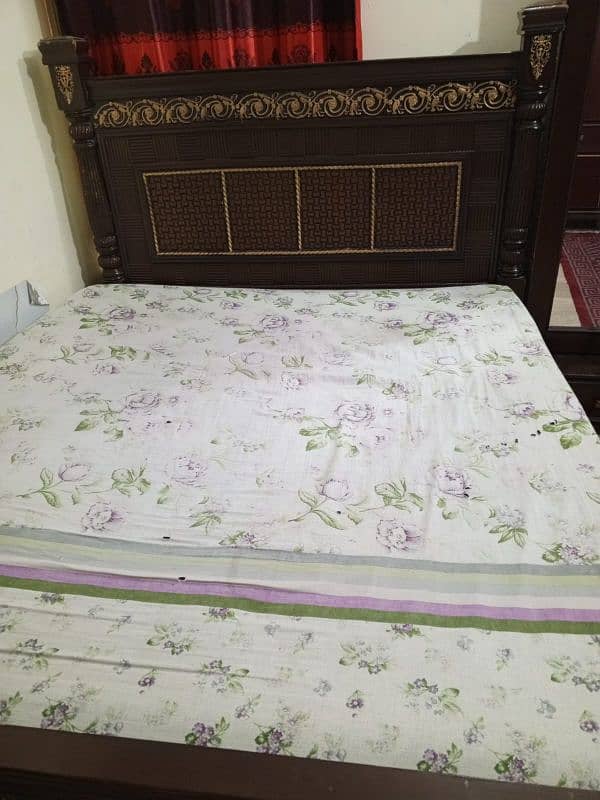 bed set with side table and dressing table 0