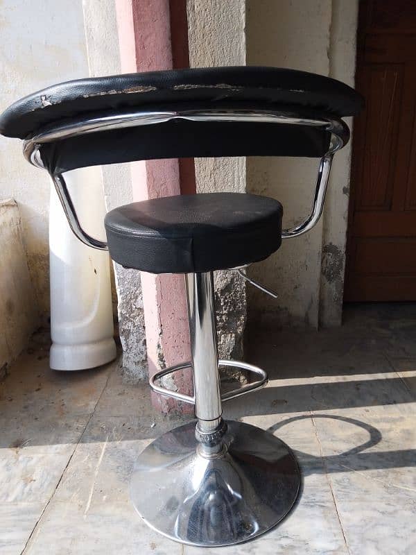 Salon Stool 3