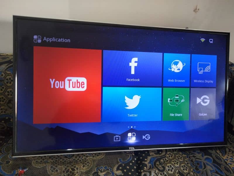 TCL Smart LED 40 inch 03124008516 1