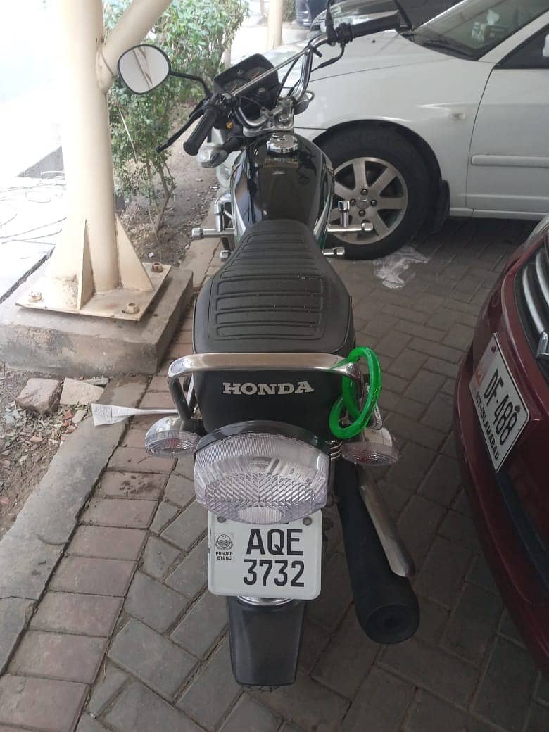 Honda CG 125 2023 3