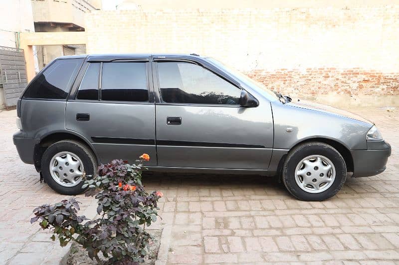 Suzuki Cultus VXR 2009 11