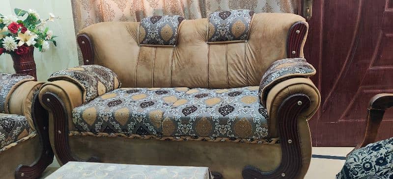 Used 7 Seater Sofa Set for Sale 2