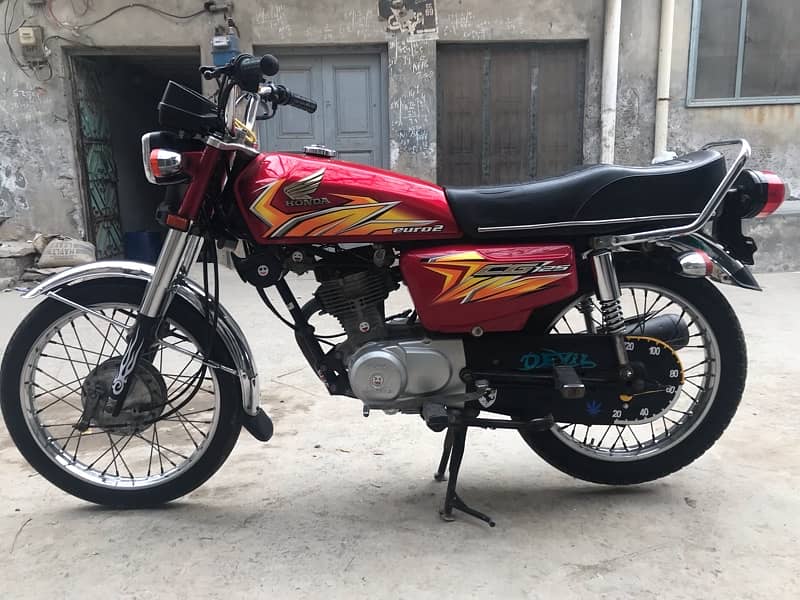 Honda 125 lush condition totally janian 03067186102 1