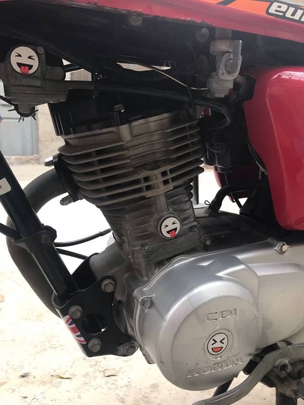 Honda 125 lush condition totally janian 03067186102 5