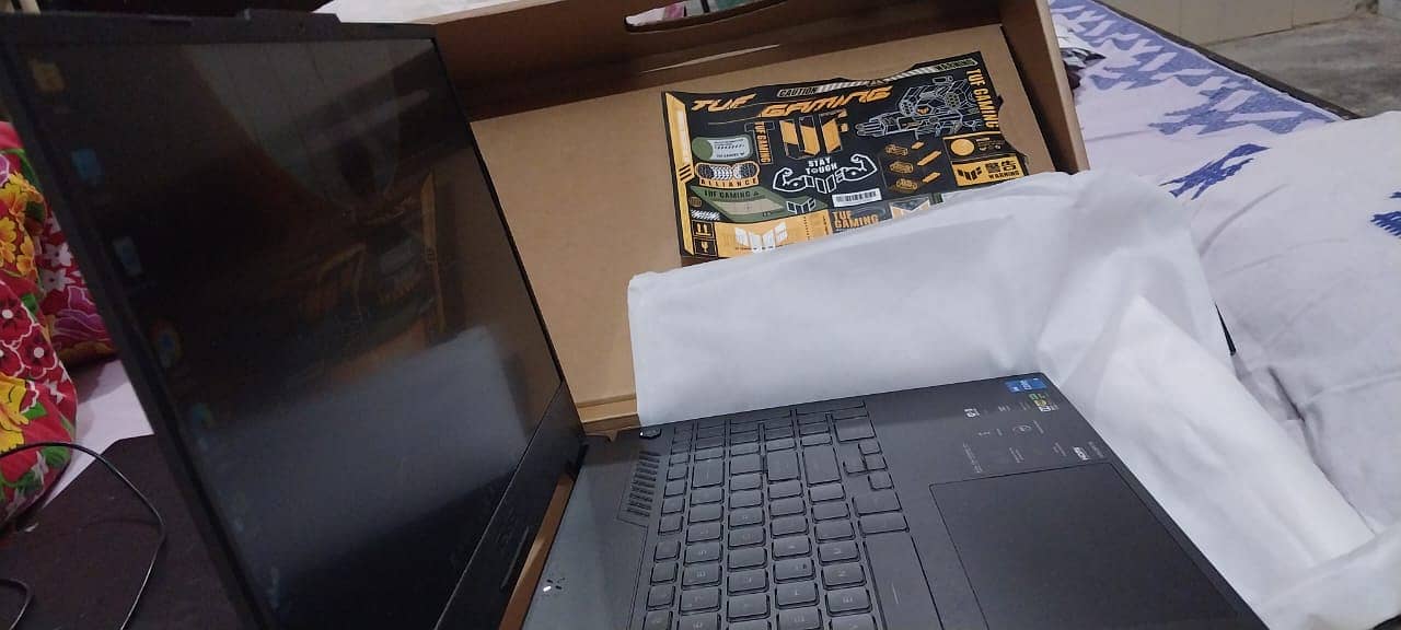 brand new asus tuf gaming laptop. 4