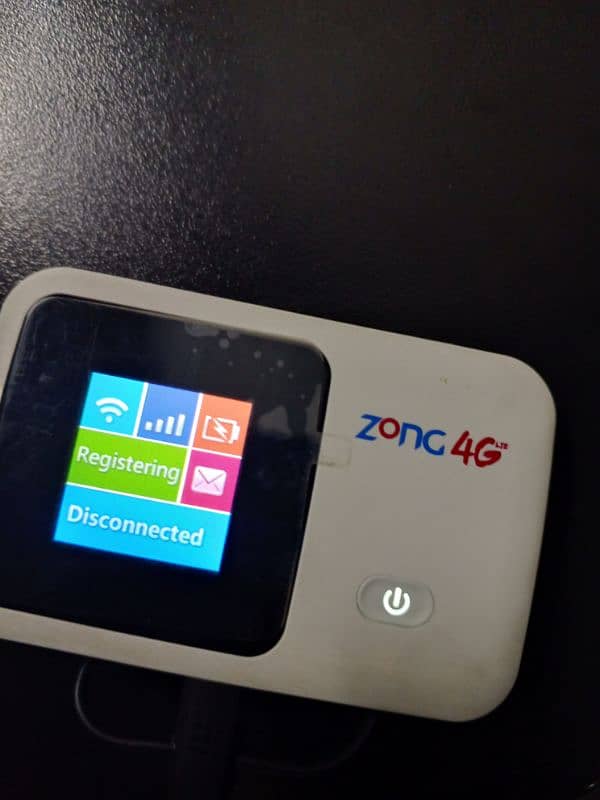 Zong 4g Broadband device with LCD screen 2