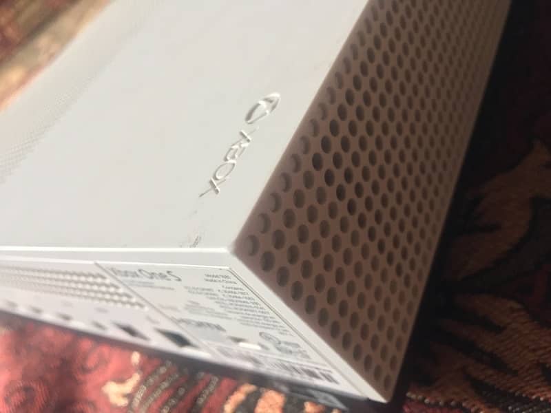 xbox one s 1tb full new without controller 4